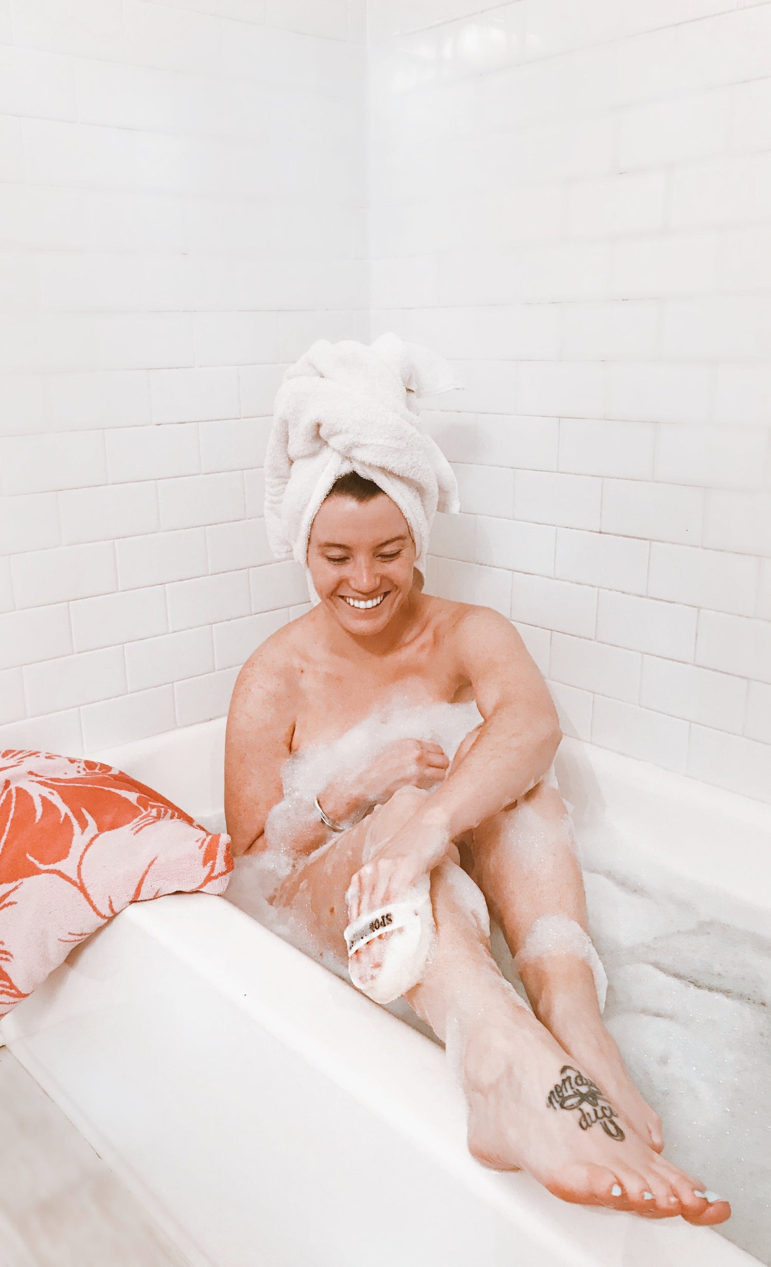 What is Exfoliating Skin? A Vital Part of Your Skincare
