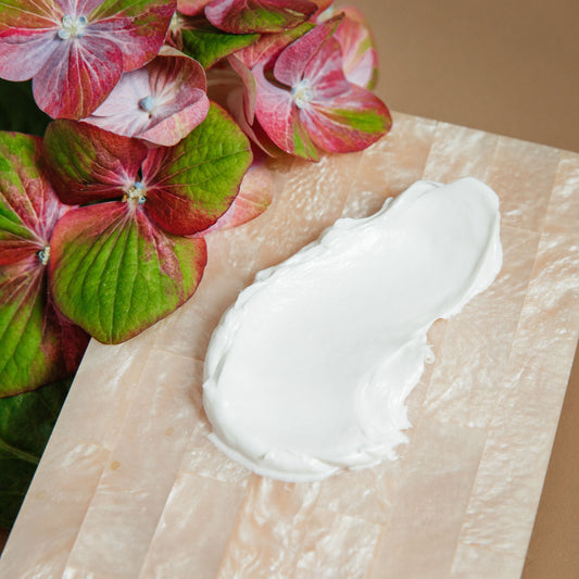 How to Hydrate Your Skin and Keep It Feeling Soft and Smooth